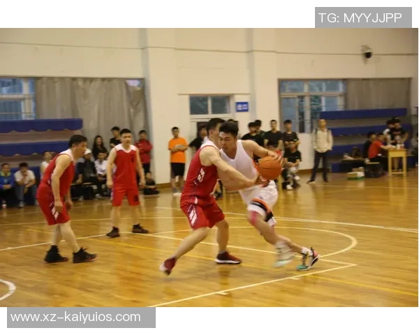 勇士边线球发给波斯特遭犯规76人成功挑战引发争议 勇士边线球发给波斯特遭犯规76人成功挑战引发争议